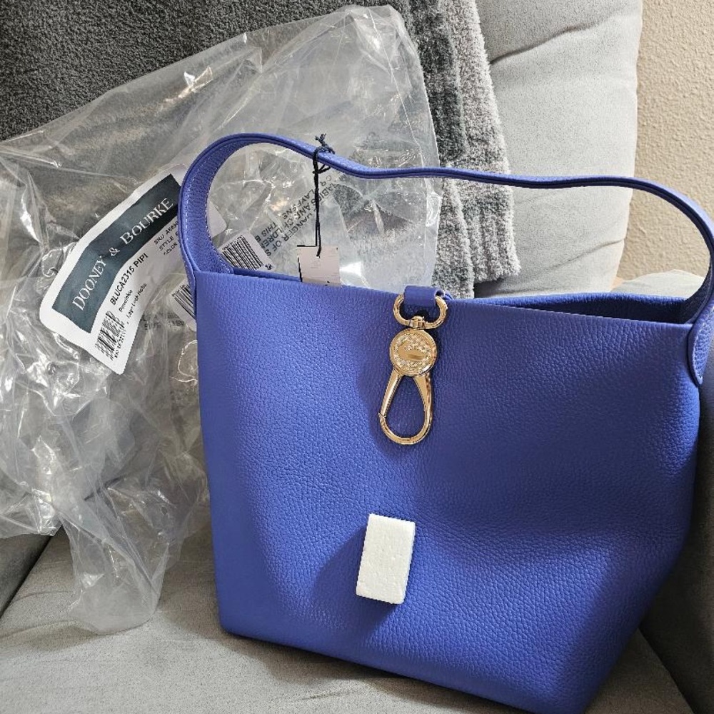 NWT DOONEY & BOURKE LOGO LOCK HOBO PURSE - Picture 2 of 4